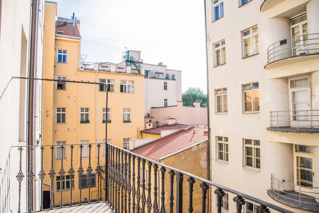 Domus Apartments Прага Стая снимка