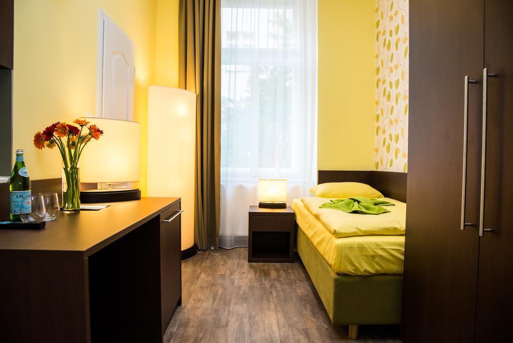 Domus Apartments Прага Стая снимка