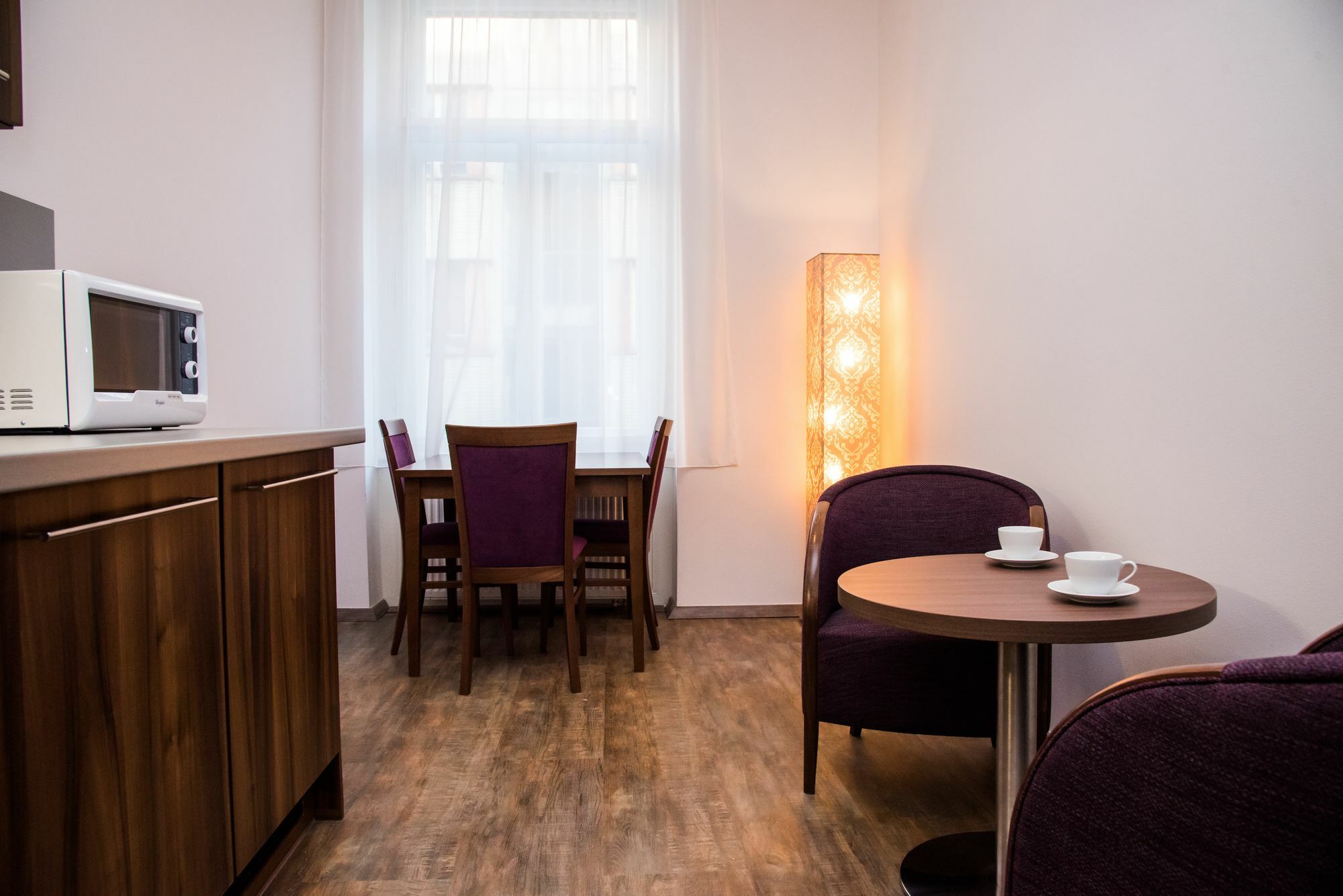 Domus Apartments Прага Екстериор снимка