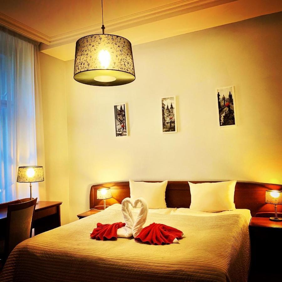 Domus Apartments Прага Екстериор снимка